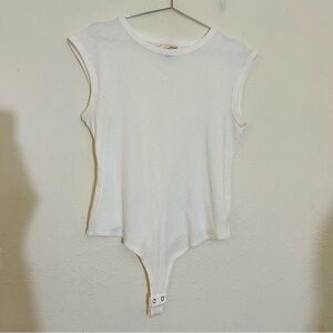 Universal Thread Sleeveless Bodysuit Women Size XXL Color White